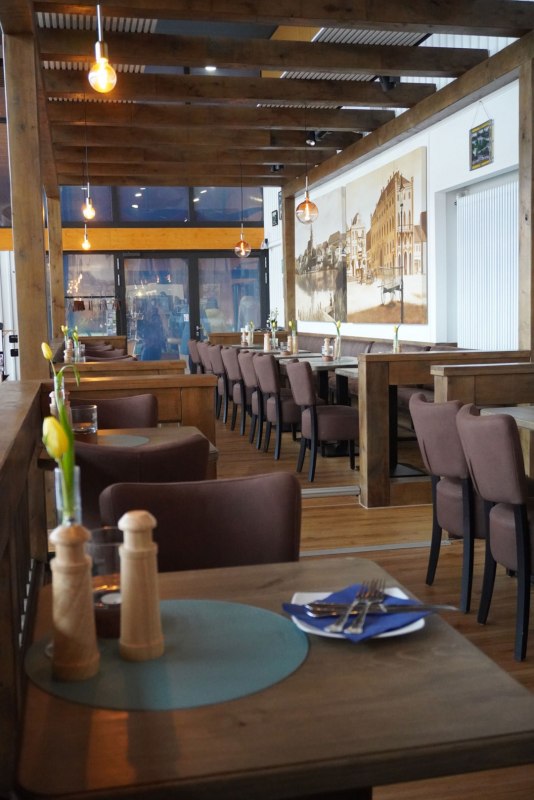 Pok&oacute;j gościnny lewy, &copy; Alt Waren