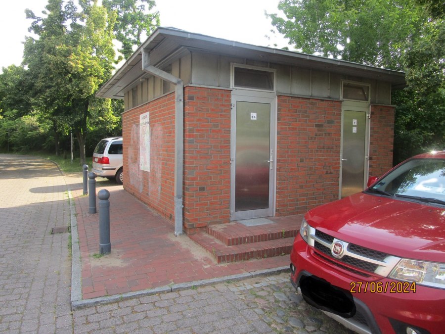 Toaleta publiczna An der Metow, &copy; Jonas Kuverwaltung