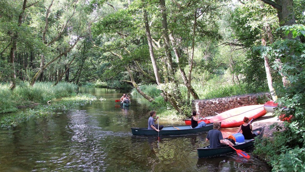 Canoe Camp Hennig - day trip on the Warnow river, © Touristinformation Sternberg Canoe Camp Hennig - day trip on the Warnow river, © Touristinformation Sternberg