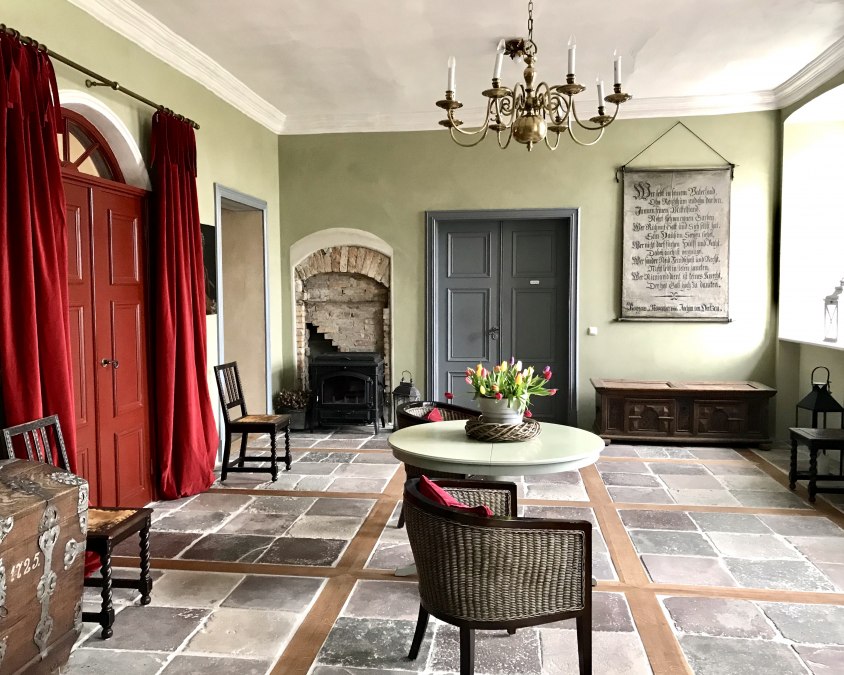 Hol wejściowy dworu, © Herrenhaus Roggow