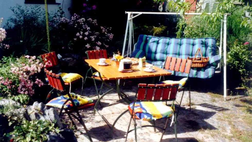 Zrelaksuj się i poczuj się dobrze w ogrodzie. // © Ferienwohnung Groß Zrelaksuj się i poczuj się dobrze w ogrodzie. // © Ferienwohnung Groß