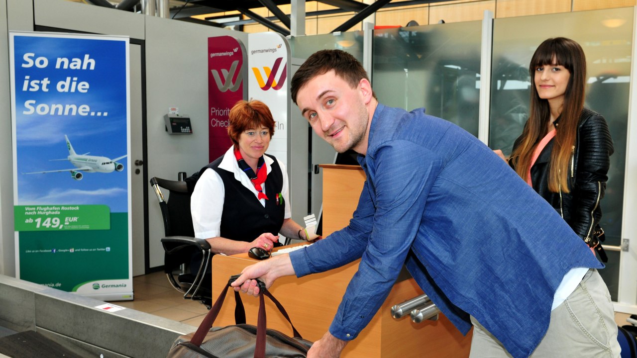 Inchecken op de luchthaven Rostock-Laage // &copy; Flughafen Rostock-Laage / angelikaheim