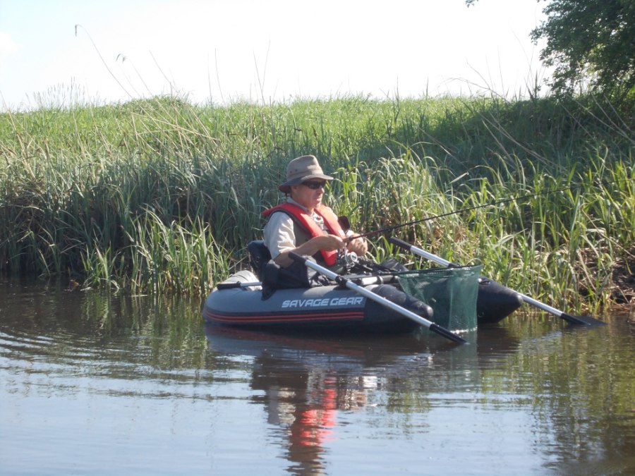 Vissen op de Recknitz met een bellyboot, © Anglerverein "An der Recknitz" Marlow e.V.