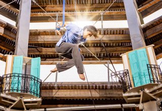 Acrobat at the Usedom Up Show // © eak.ag Acrobat at the Usedom Up Show // © eak.ag