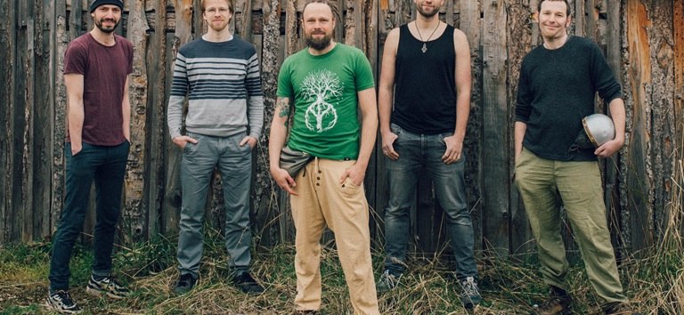 &copy; Wolfgang Schneider