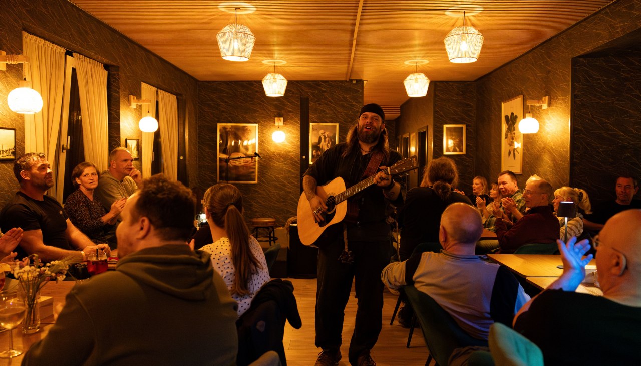 Barth pub crawl, &copy; Arndt Gl&auml;ser