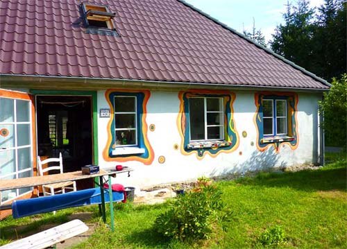 The Kunsthaus houses the works of various female artists. // &copy; Kunsthaus Lisa e.V.