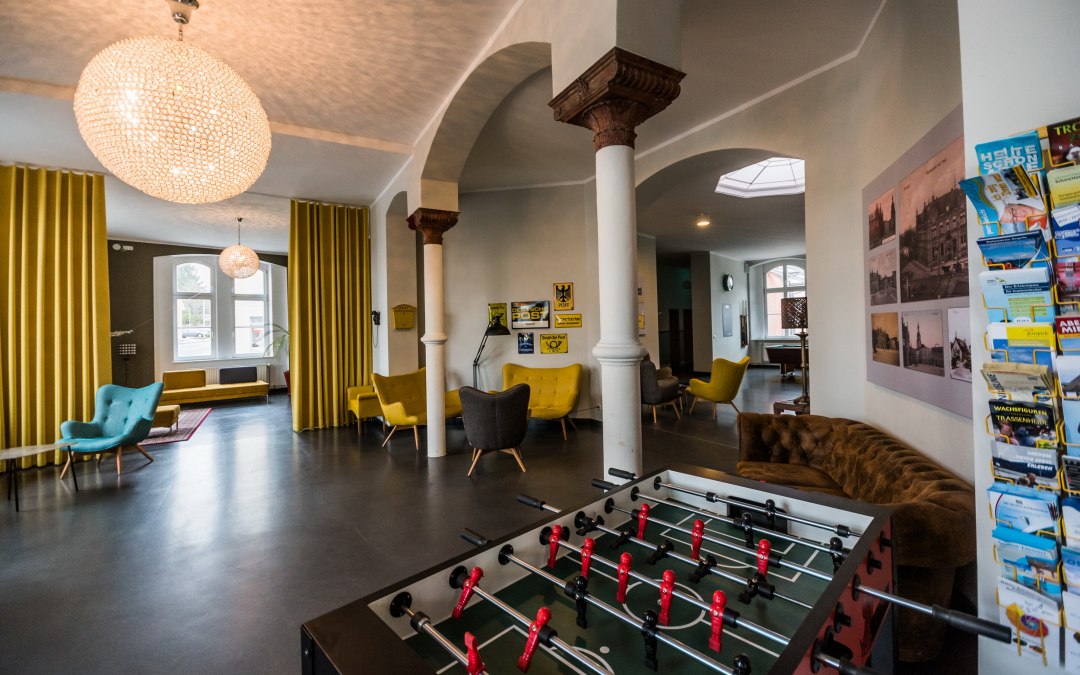 Gemeenschappelijke lobby met tafelvoetbal en zitjes, © Robert Vorwieger (Postel Usedom GMbH)