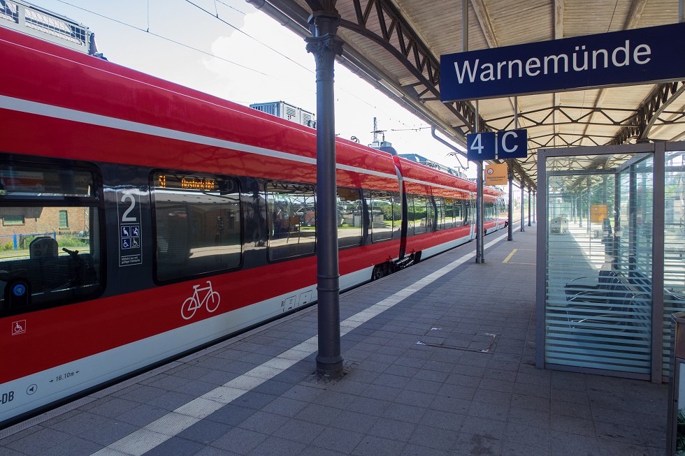 Een perron van het treinstation, © Frank Burger