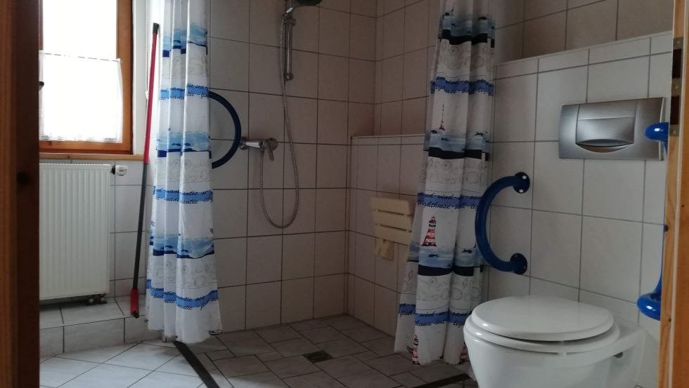 Handgrepen in de badkamer zorgen voor veiligheid, © Heino Kirchhof