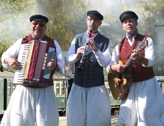 DeMoenchguterFischoepp, © De Mönchguter Fischköpp DeMoenchguterFischoepp, © De Mönchguter Fischköpp