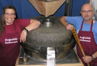 De mosterdmakers van Schlemmin Ivonne en Michael Kostross, &copy; Senfm&uuml;hle Schlemmin