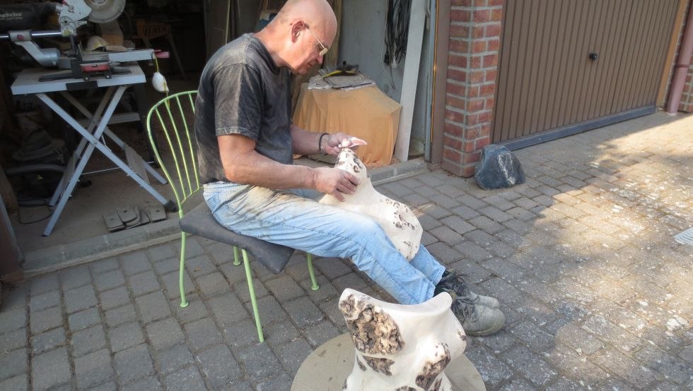 &copy; Monika Behnke