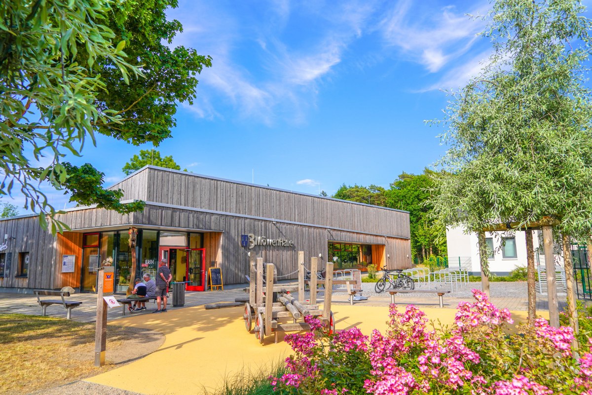 Buitenaanzicht // &copy; TFK Jasmin Fernholz