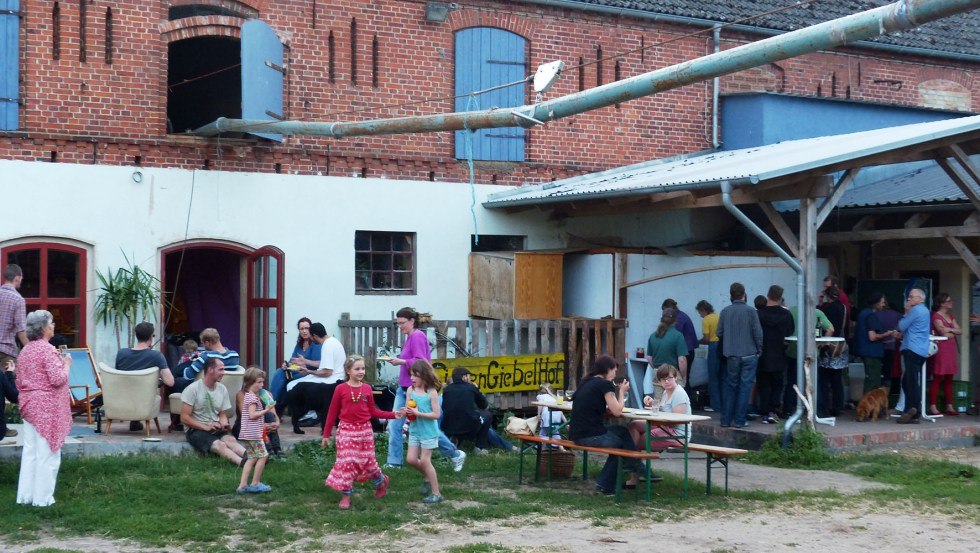 Taras Café 7 - tutaj zawsze coś się dzieje, © Cafè 7