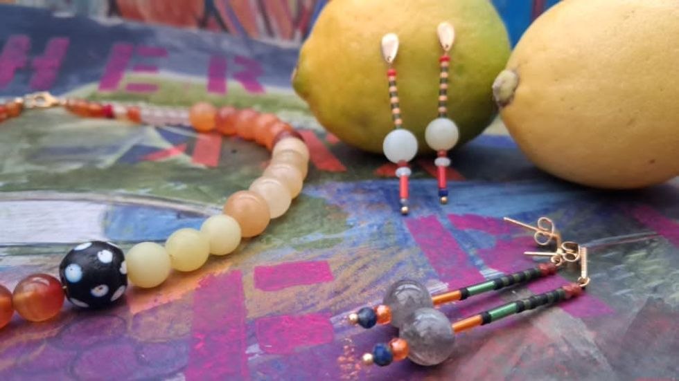 Semi-precious stones for decorating, &copy; Doreen Scheibe