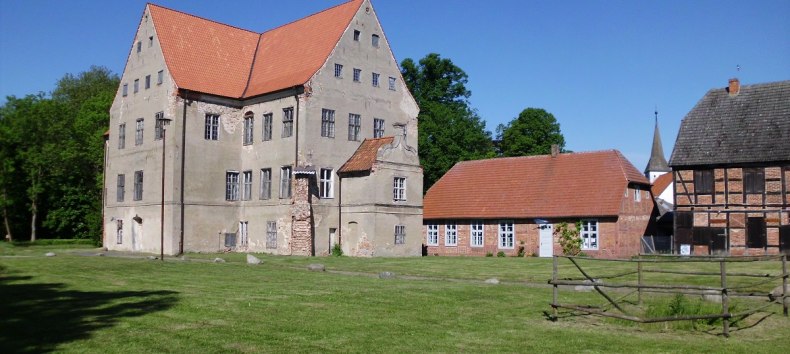The Ludwigsburg castle and estate complex (near Greifswald), © Archiv Förderverein Schloss- und Gutshofanlage Ludwigsburg e. V.