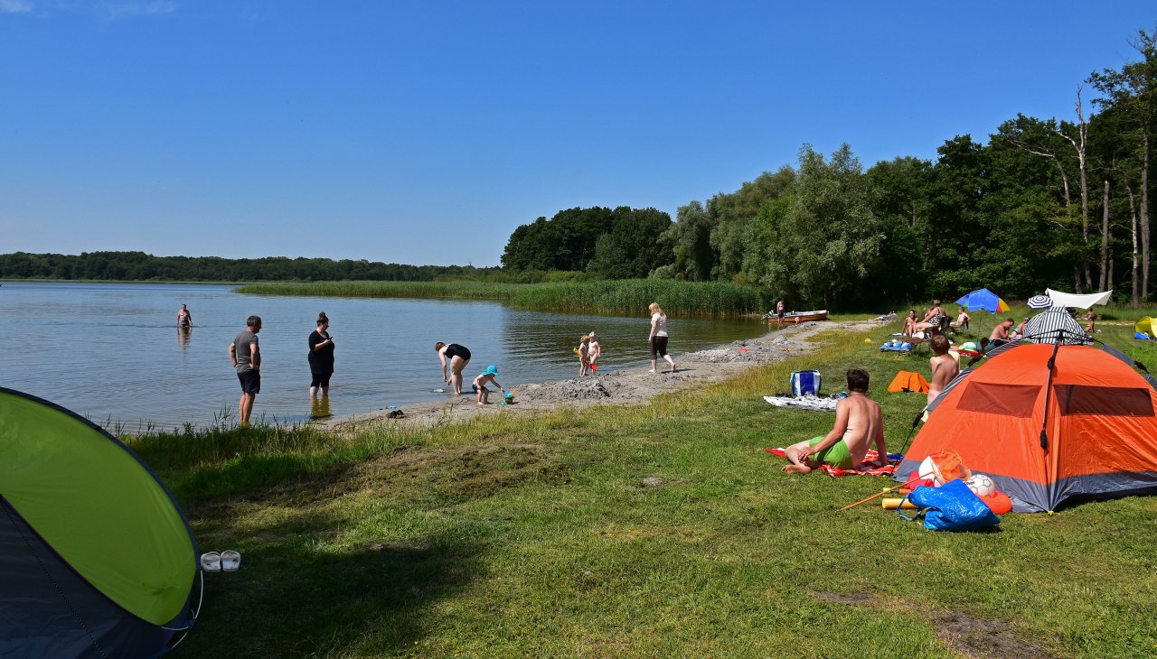 Własna plaża na kempingu, © Campingpark Seedorf