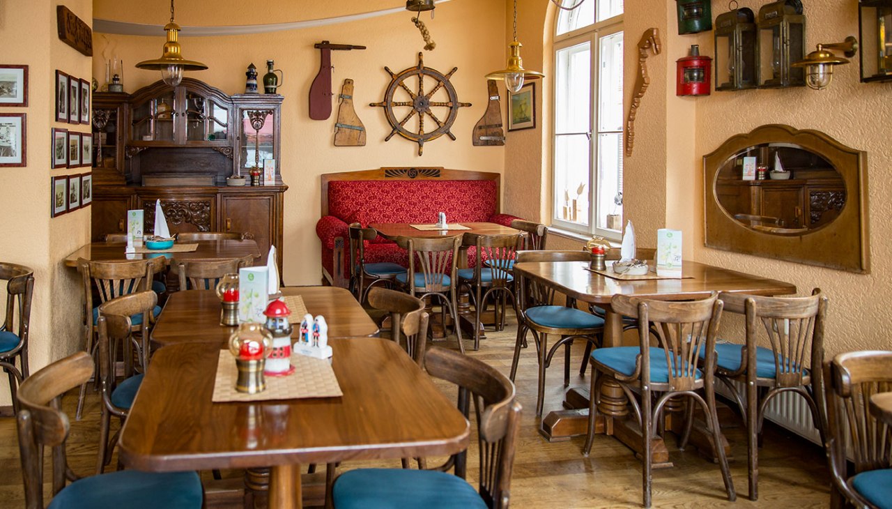 Restauracja w porcie Hiddenseer, © Hotel Hiddenseer Restauracja w porcie Hiddenseer, © Hotel Hiddenseer