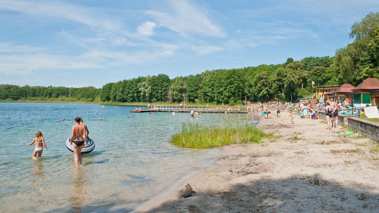 White lake bathing beach near Wesenberg // &copy; Christin Dr&uuml;hl