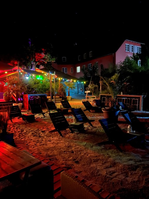 beachbar_evenings, &copy; Diemo J&auml;nisch