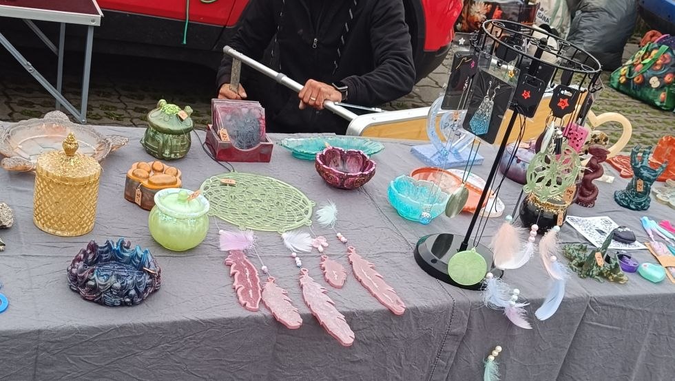 Artikelen gemaakt van epoxyhars, &copy; Melanie Zerbe