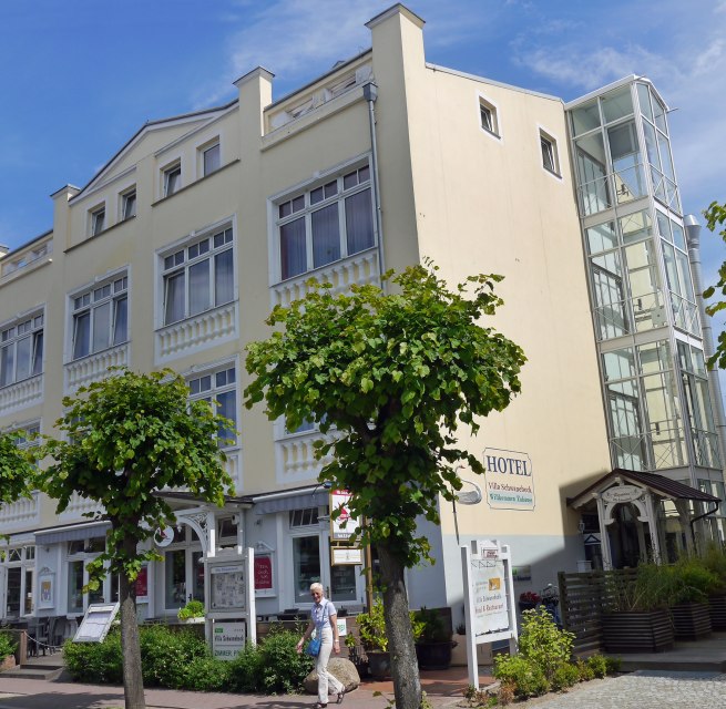 Au&szlig;enansicht Hotel Villa Schwanebeck // &copy; Franke