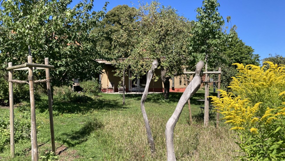 Skulpturen von Thought Raven im Garten©Kunsthaus Stove, © Kunsthaus Stove Skulpturen von Thought Raven im Garten©Kunsthaus Stove, © Kunsthaus Stove