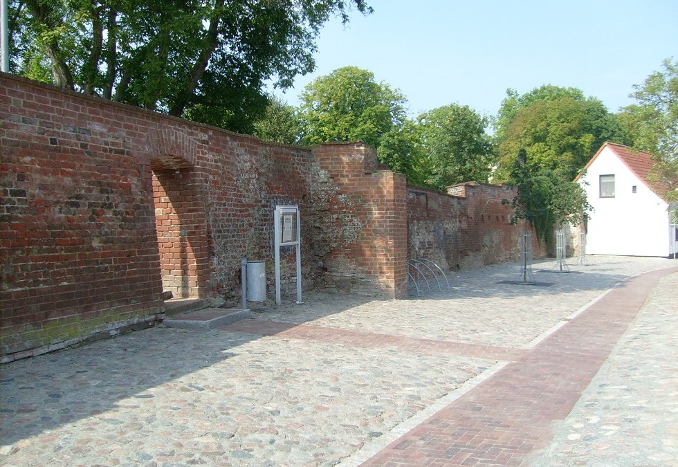 Mur miejski od wewnątrz miasta, © Baltzer