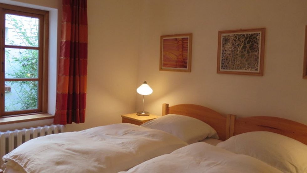 The bedroom of the apartment Dorothea guarantees restful nights. // &copy; FeWo Dorothea / Gudrun Finger
