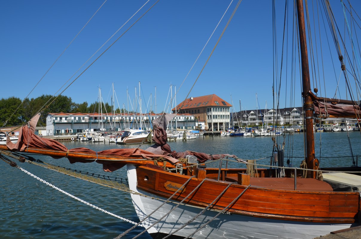 © Hafen heute.JPG © Hafen heute.JPG