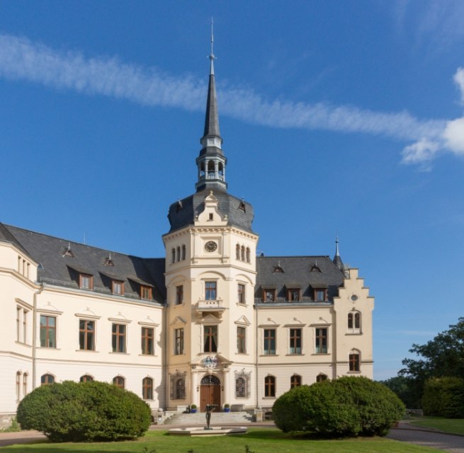 Widok z zewnątrz // &copy; Schlosshotel