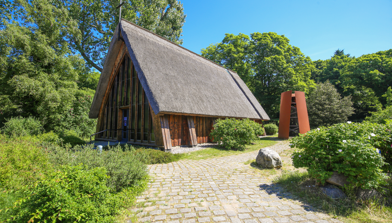 Skipper's church in the Baltic resort of Ahrenshoop, © TMV/Gohlke