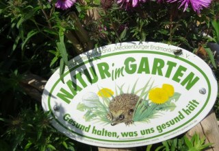 The garden at the Alt Guthendorf estate near Marlow takes part in the nature gardens' "Open Garden Door" campaign // &copy; Renate Topp