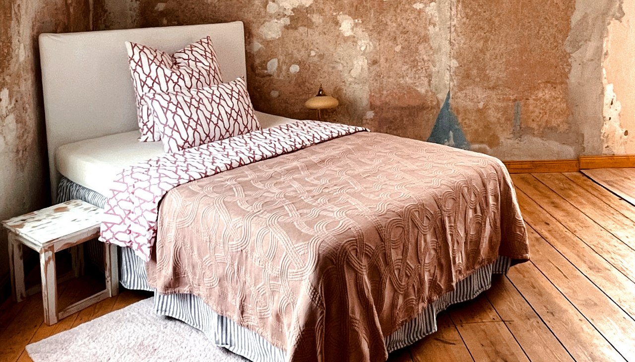 Individual and unconventional rooms in the manor house Boldekow, © Gutshaus Boldekow / Anja Thonig