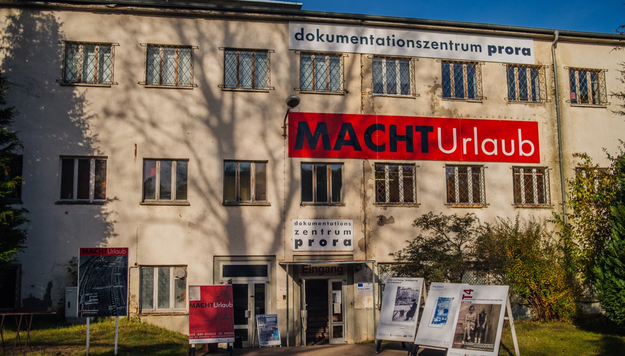 F&uuml;hrung  in Prora, &copy; Binzer Bucht Tourismus