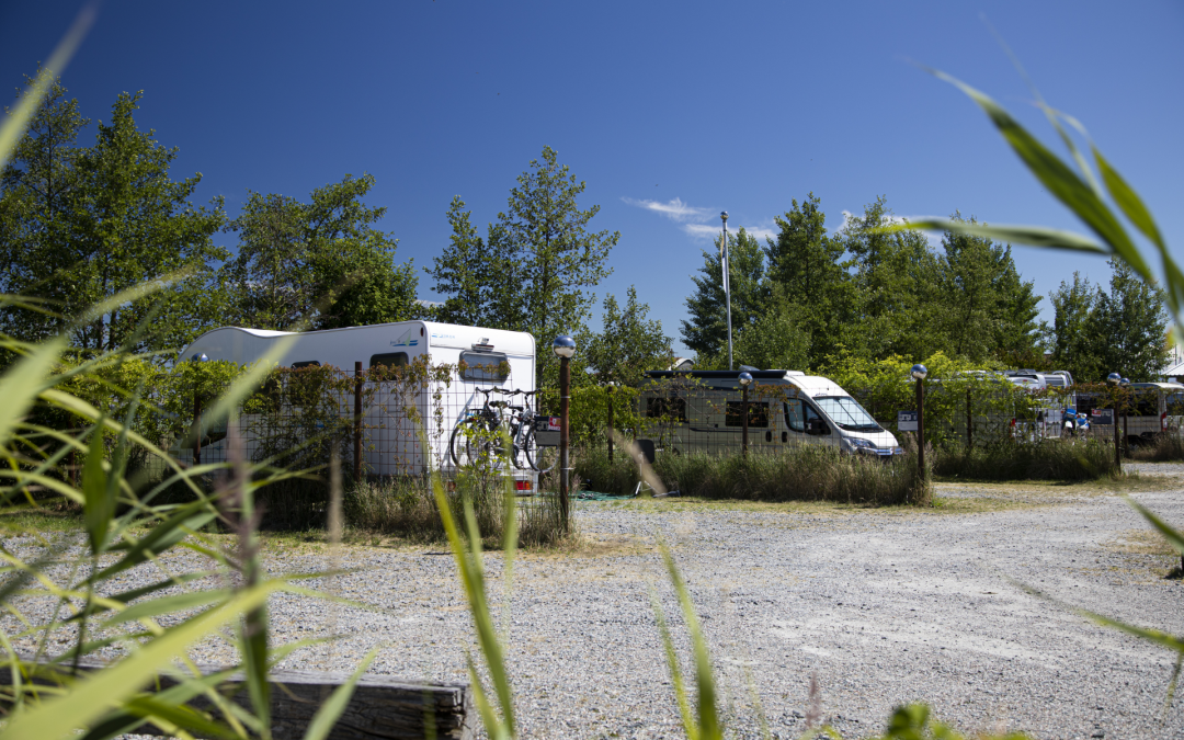 im-jaich motorhome site - with the camper right by the water, © Florian Melzer/im-jaich