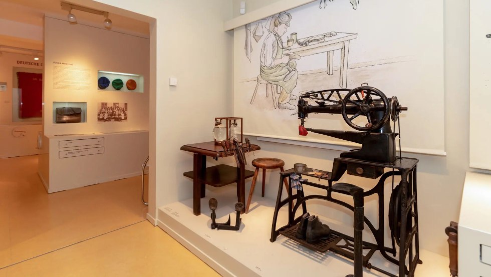 Ausstellung zum Schusterhandwerk©Stadtmuseum Kröpelin, © Stadtmuseum Kröpelin Ausstellung zum Schusterhandwerk©Stadtmuseum Kröpelin, © Stadtmuseum Kröpelin