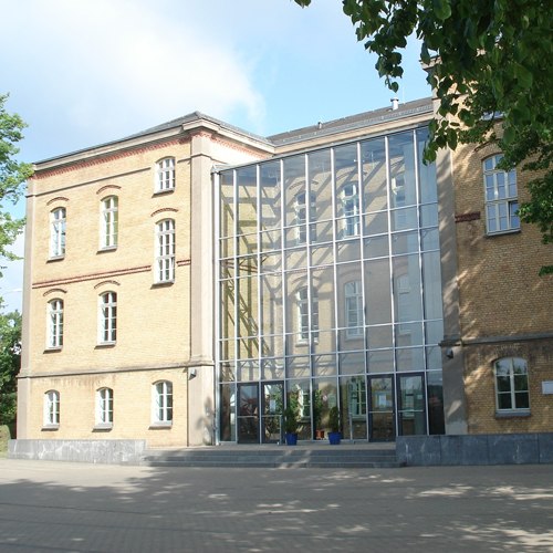 Kreismusikschule_Waren_hoofdgebouw in Waren_plein, &copy; KMS M&uuml;ritz