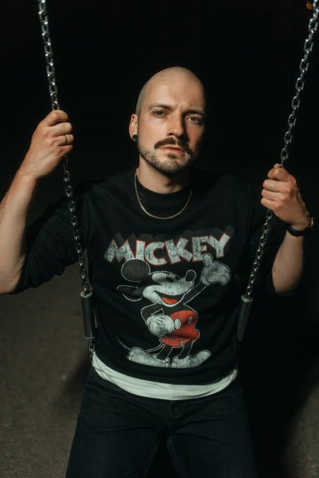 Singer-Songwriter David Beta &middot; BLAUER MITTWOCH, &copy; Viktoria Micheel