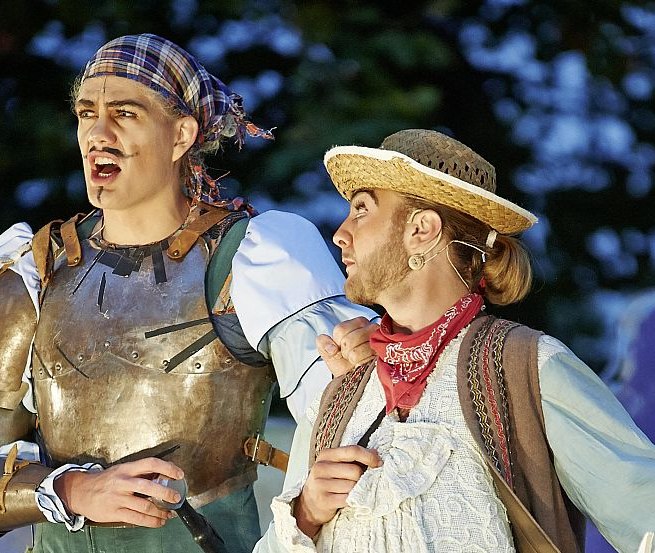 Każdego lata w ogrodzie teatralnym Barth wystawiane są wielkie klasyki // © Häntzschel/Vorpommersche Landesbühne Każdego lata w ogrodzie teatralnym Barth wystawiane są wielkie klasyki // © Häntzschel/Vorpommersche Landesbühne