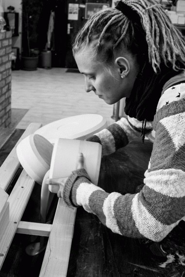 Productie van porselein // &copy; Franz