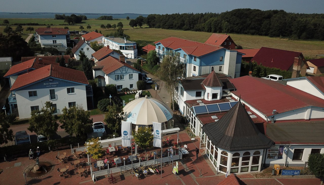 Widok hotelu z zewnątrz, © Raffelt OHG