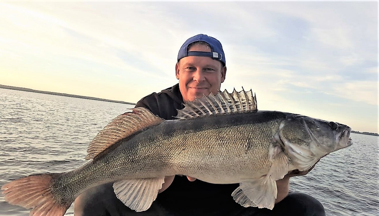 Zander fishing on the lake Kummerwower See with fishing guide Mario Bolinski, &copy; Mario Bolinski