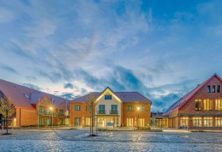 Seehotel Zarrentin - Buitenaanzicht // &copy; Seehotel Zarrentin