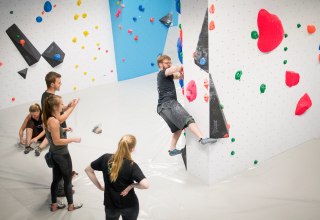 Geweldige routes, veel plezier, een geweldige sfeer - een zaal vol nieuwe vrienden., © Felshelden