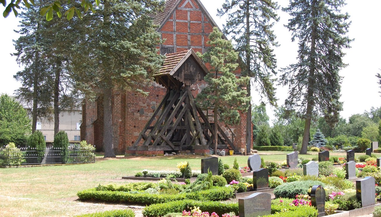 Widok na kościół, © Foto: Karl-Georg Haustein Widok na kościół, © Foto: Karl-Georg Haustein