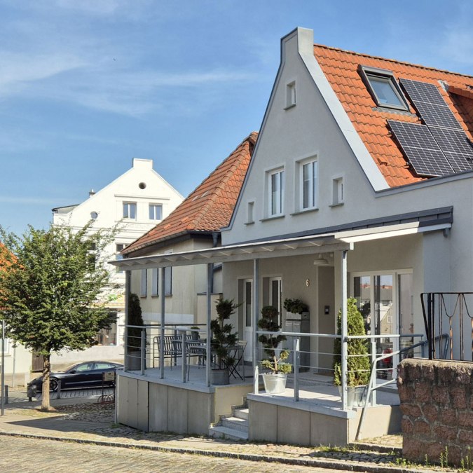 The studio and studio store are located in the house with the veranda - you are very welcome here., © Ute Matthiesen