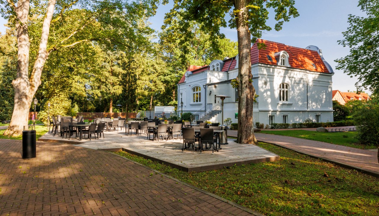 Restaurant-Terrace Jagdschlösschen Schwartow, © Jagdschlösschen Schwartow / Jan Haeselich