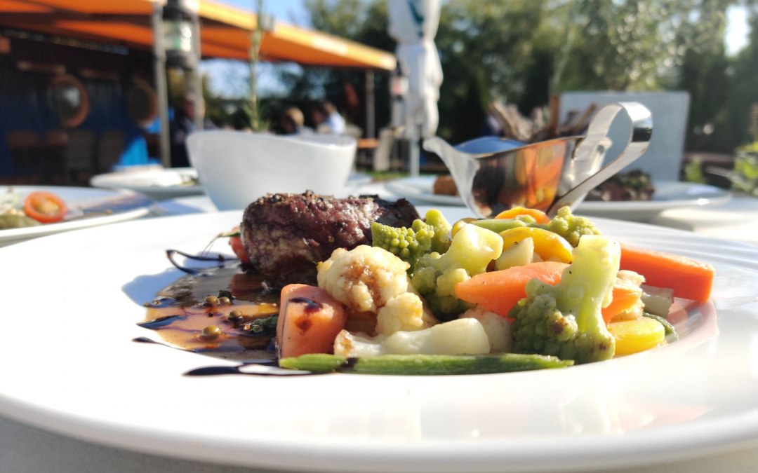 Restaurant "Captains Inn, © Kuhnle Tours
